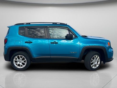 Used 2021 Jeep Renegade Sport w/ Sport Appearance Group AWD/4WD image 4