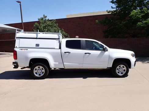 Used 2022 Chevrolet Colorado W/T w/ WT Convenience Package AWD/4WD image 5