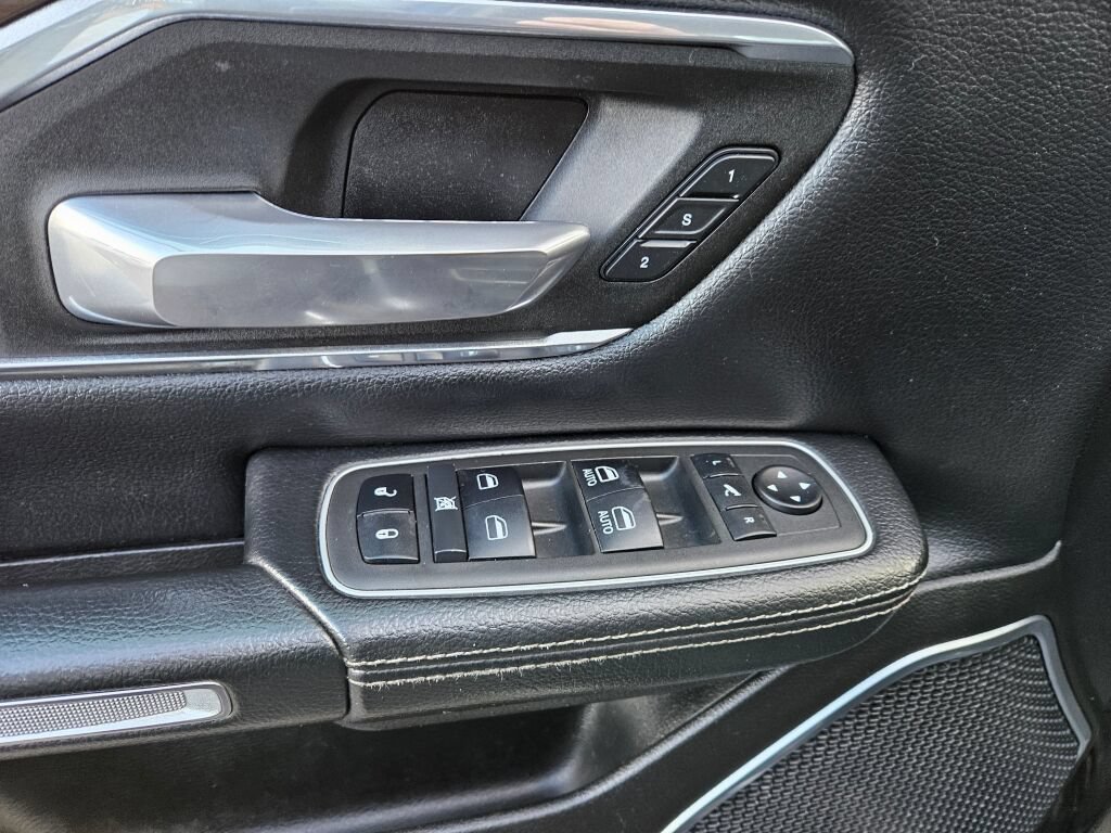 Used 2022 RAM 1500 Laramie AWD/4WD image 21
