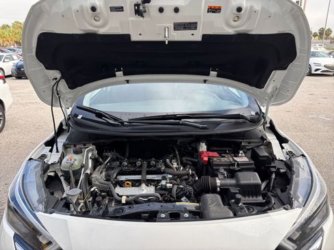 Used 2025 Nissan Versa SV image 32