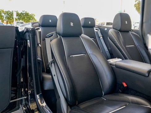 Used 2016 Rolls-Royce Dawn image 81