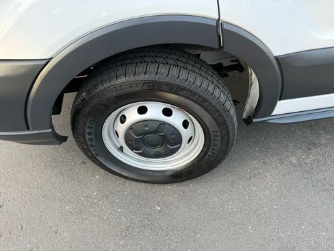 Used 2018 Ford Transit 250 130 Low Roof image 12