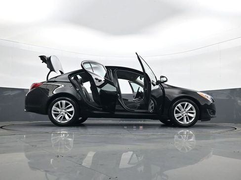 Used 2016 Buick Regal Premium image 33
