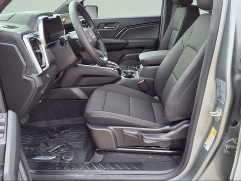 New 2026 GMC Canyon Elevation w/ Convenience Package image 24