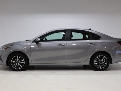 Used 2024 Kia Forte LXS FWD image 4