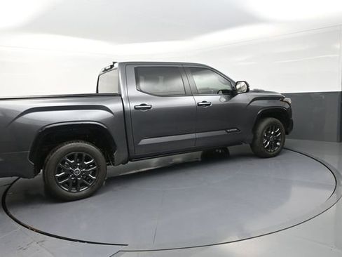 Used 2024 Toyota Tundra Platinum AWD/4WD image 21