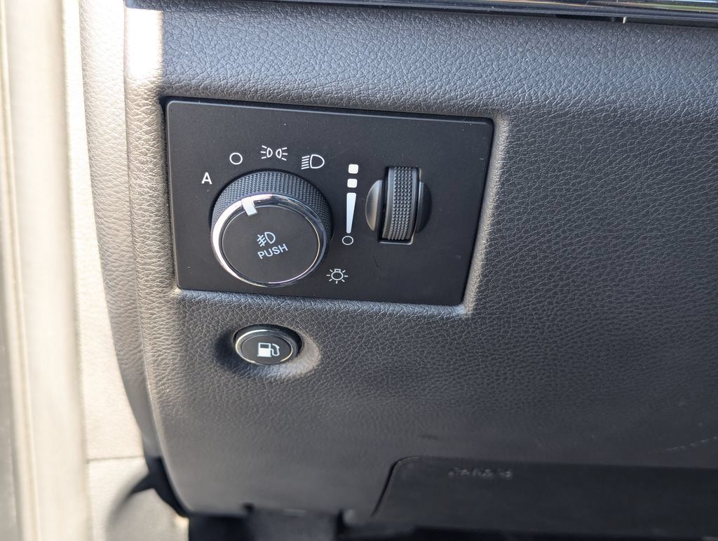 Used 2020 Jeep Grand Cherokee Summit AWD/4WD image 28