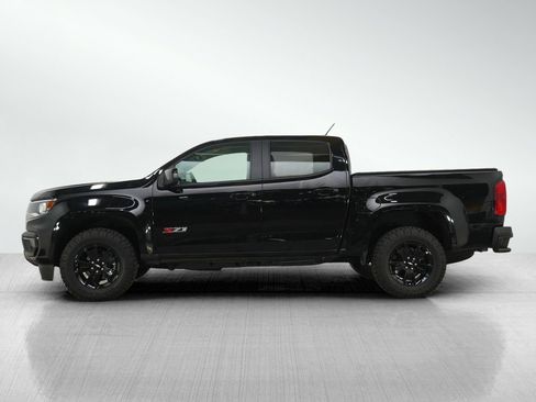 Used 2021 Chevrolet Colorado Z71 w/ Z71 Midnight Edition AWD/4WD image 2