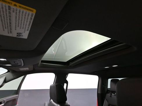 Used 2021 GMC Sierra 1500 SLT image 32