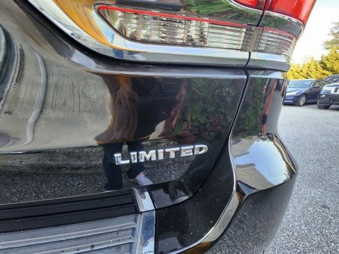 Used 2014 Jeep Grand Cherokee Limited image 27