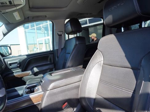 Used 2017 GMC Sierra 1500 Denali image 30