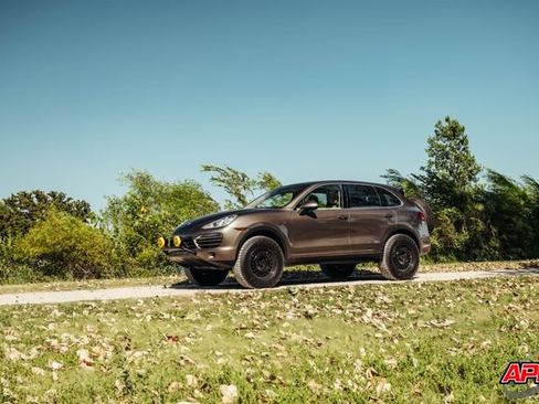 Used 2013 Porsche Cayenne AWD/4WD image 67
