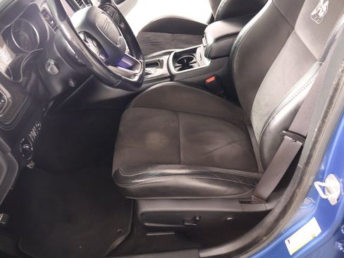 Used 2020 Dodge Charger Scat Pack w/ Dynamics Package RWD image 12