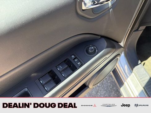 Used 2016 Jeep Compass Sport w/ Power Value Group FWD image 12