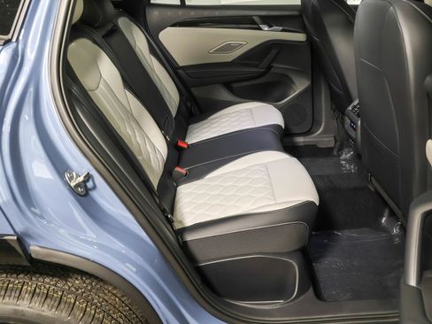 New 2026 Volkswagen Tiguan SEL R-Line image 40