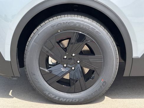 New 2026 Subaru Uncharted Premium FWD image 31