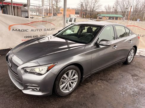 Used 2015 INFINITI Q50 Premium w/ Navigation Package image 8