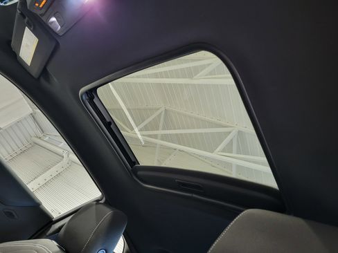 Used 2022 Chevrolet Camaro LT w/ RS Package image 24