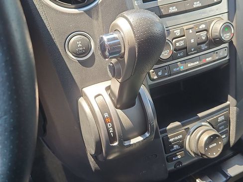 Used 2014 Honda Pilot Touring image 25