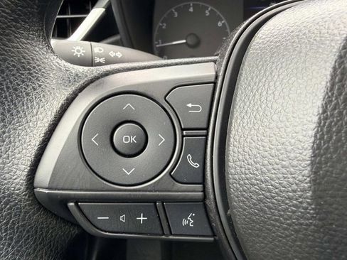 Used 2025 Toyota Corolla LE image 25
