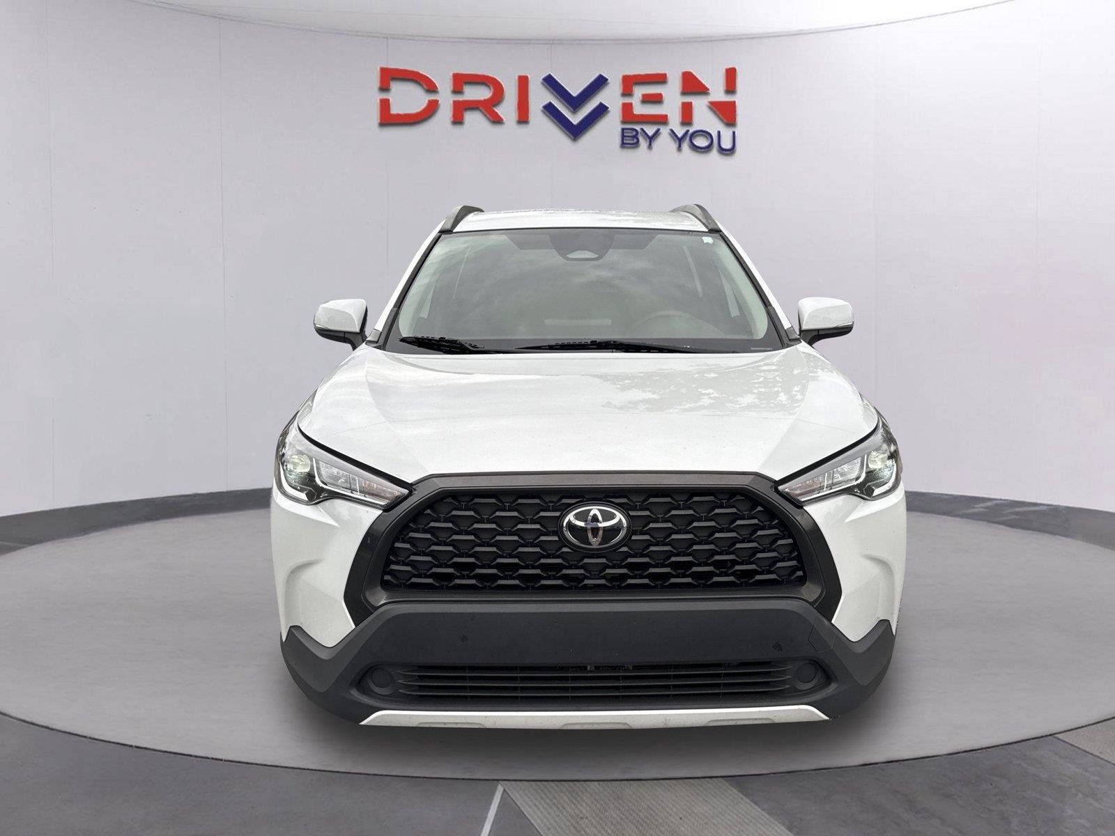 Used 2024 Toyota Corolla Cross LE FWD image 8
