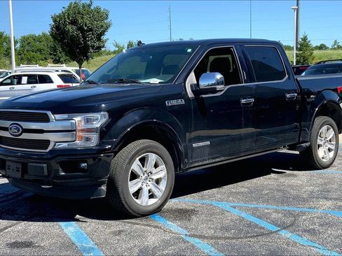 Used 2018 Ford F150 Platinum w/ Equipment Group 701A Luxury AWD/4WD image 4