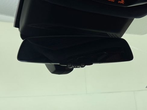 Used 2023 BMW i7 xDrive60 image 38