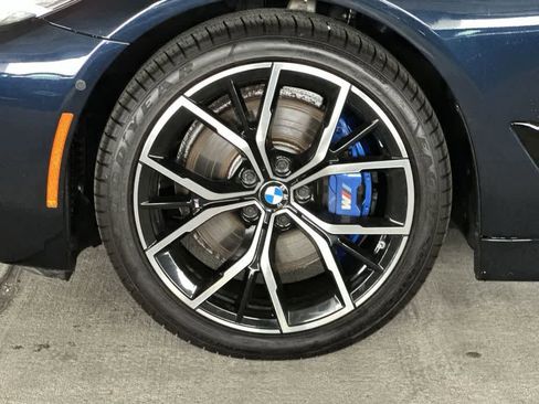 Used 2023 BMW 530i xDrive AWD/4WD image 11