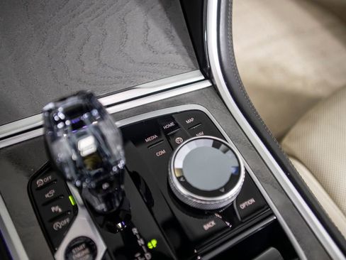 Used 2023 BMW 840i 840i w/ Comfort Seating Package image 37