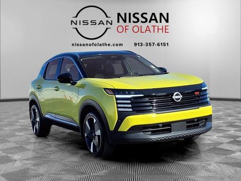 Certified 2025 Nissan Kicks SR image 29