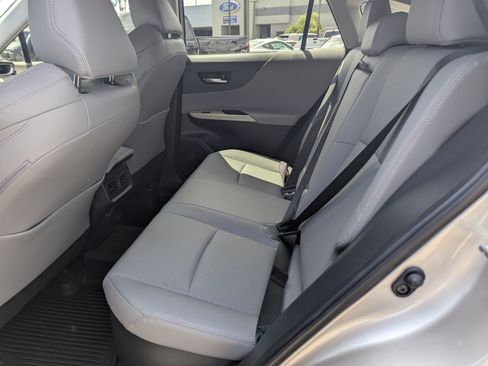 Used 2024 Toyota Venza Limited AWD/4WD image 8