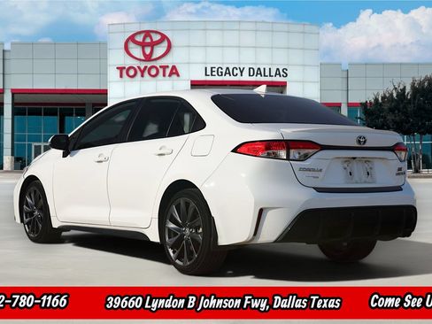Used 2024 Toyota Corolla SE FWD image 7