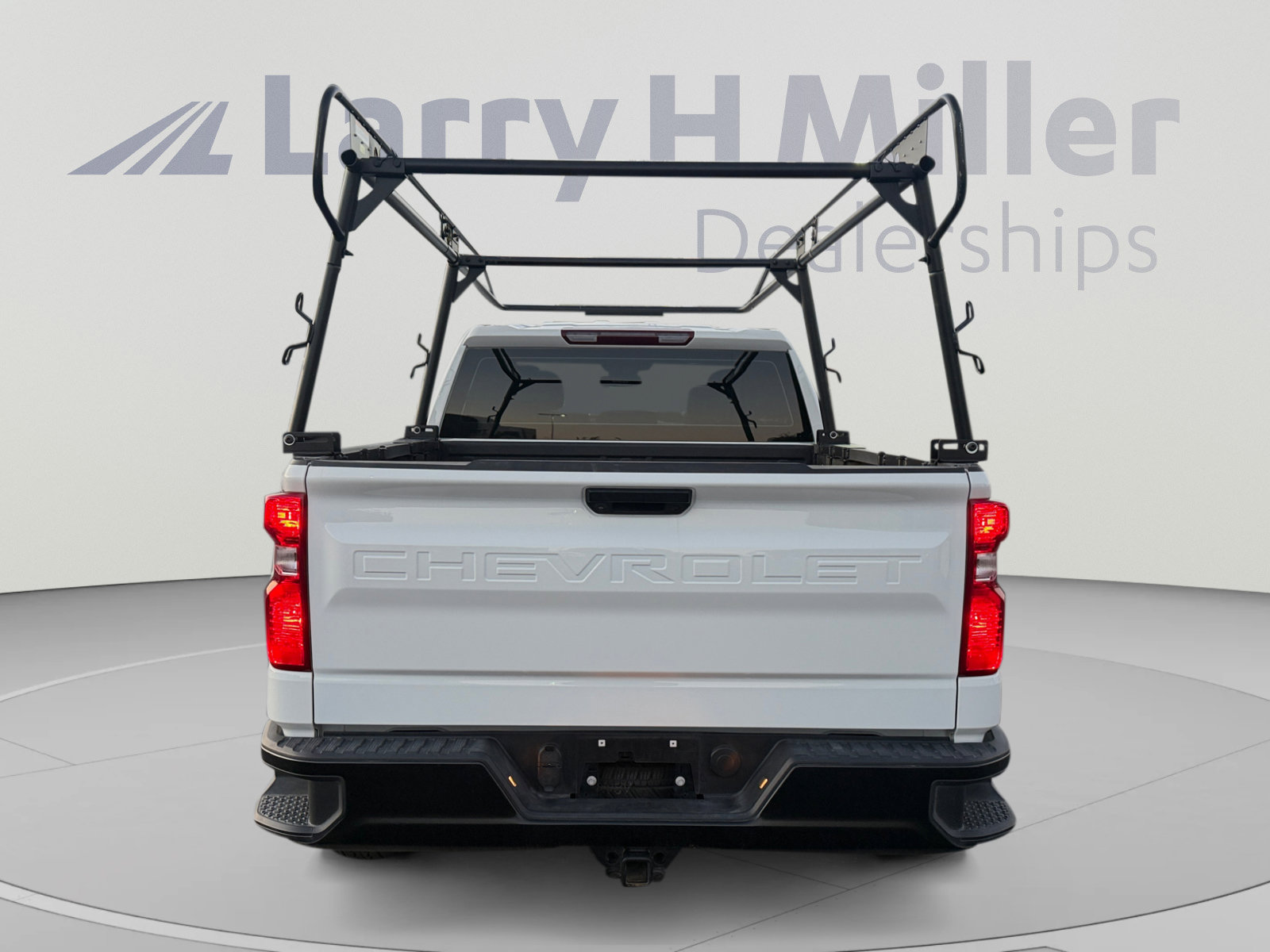 Used 2025 Chevrolet Silverado 1500 W/T w/ Trailering Package RWD image 4