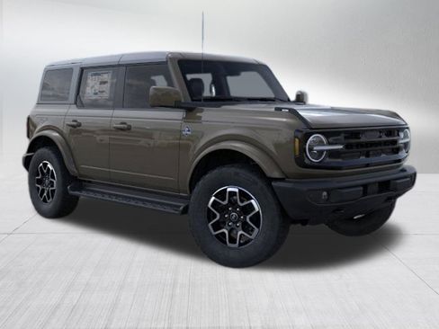 New 2025 Ford Bronco Outer Banks image 7