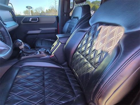 Used 2022 Ford Bronco Wildtrak image 21