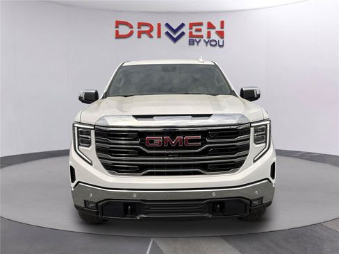 New 2026 GMC Sierra 1500 SLT w/ SLT Premium Plus Package AWD/4WD image 9