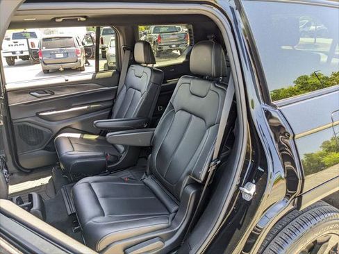 Certified 2025 Jeep Grand Cherokee L Limited w/ Luxury Tech Group II RWD image 41