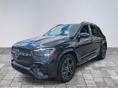 Used 2024 Mercedes-Benz GLE 450 4MATIC image 3