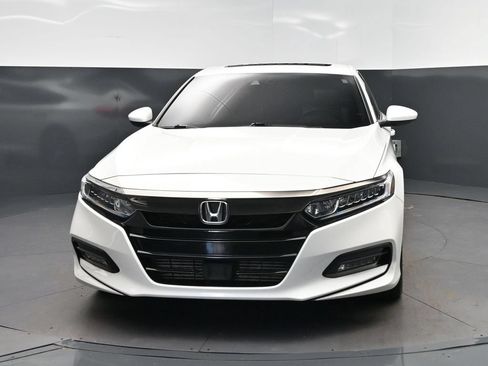 Used 2019 Honda Accord Sport image 10