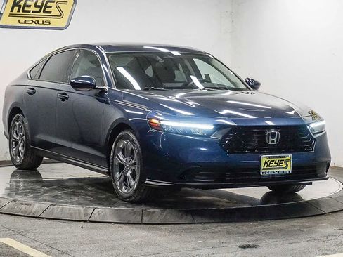 Used 2023 Honda Accord EX image 5