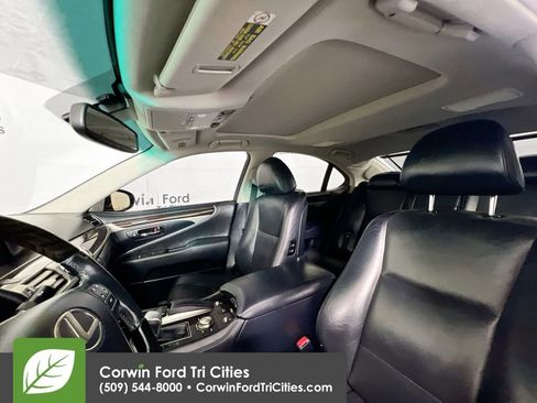 Used 2014 Lexus LS 460 AWD w/ Comfort Package image 27