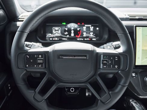 Used 2026 Land Rover Defender 110 OCTA AWD/4WD image 45
