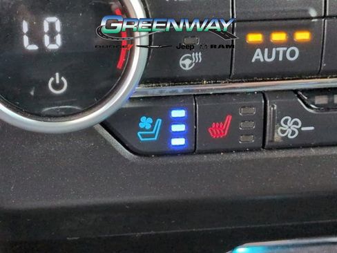 Used 2021 Ford Expedition Max Limited RWD image 23