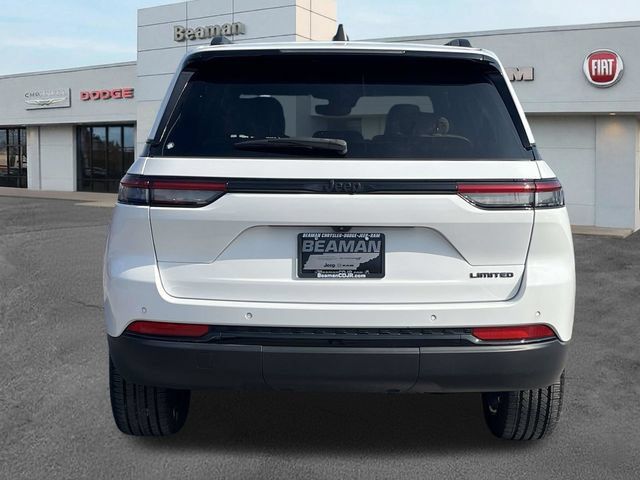 Used 2023 Jeep Grand Cherokee Limited w/ Black Appearance Package RWD image 6