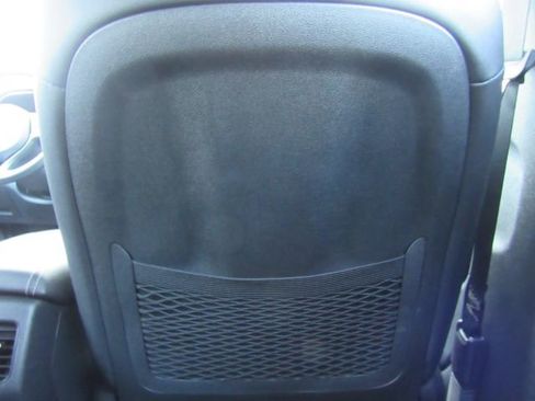 Used 2022 Kia Niro EX image 30