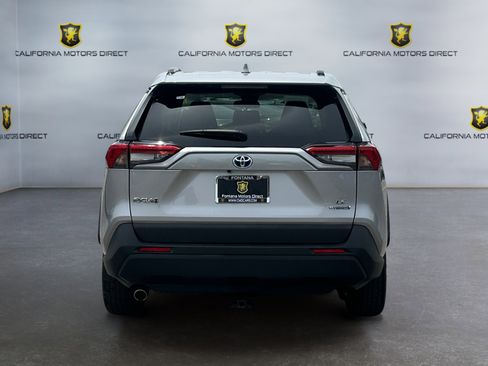 Used 2023 Toyota RAV4 LE AWD/4WD image 4