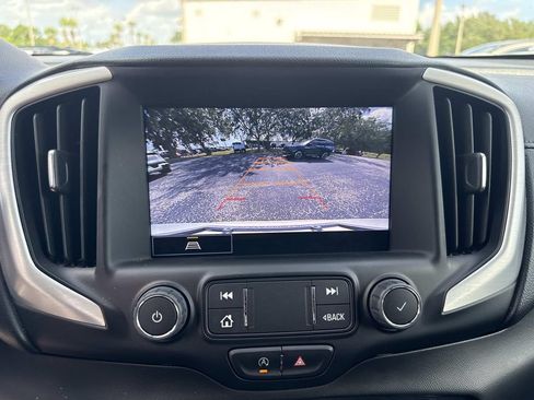Used 2022 GMC Terrain SLE w/ Driver Convenience Package FWD image 24