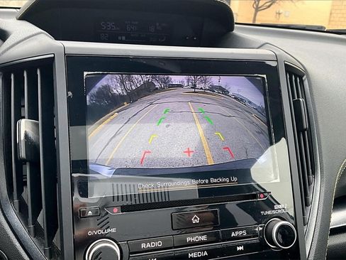 Used 2021 Subaru Crosstrek 2.5i Sport w/ Moonroof Package image 21