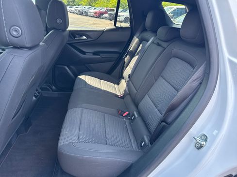 Used 2026 Chevrolet Equinox LT FWD image 6