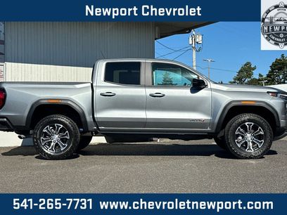 New 2025 GMC Canyon AT4 w/ AT4 Premium Package